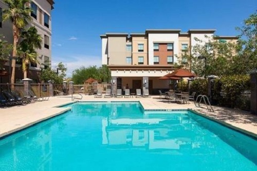 Hampton Inn pool